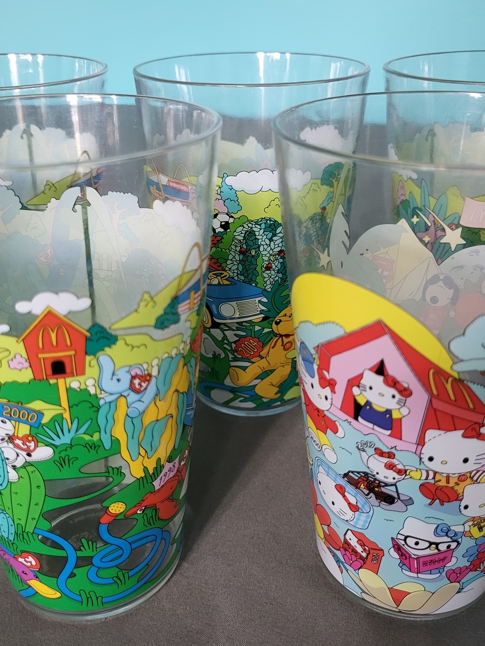 5x McDonald’s Peanuts TY Hello Kitty Snoopy Collectible Decorated Cups Tumblers